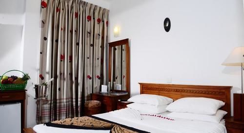 The Royal Mall Kandy Bagian luar foto